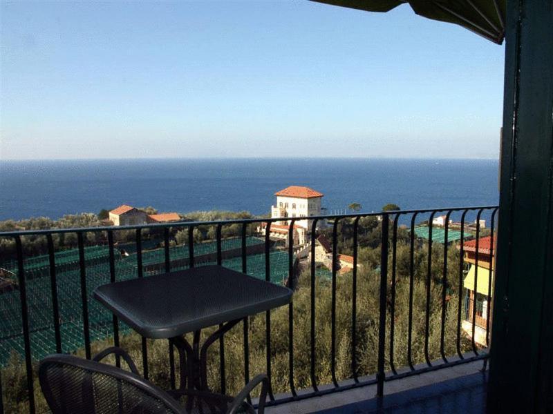 Hotel Villa Pina Antico Francischiello Massa Lubrense Buitenkant foto